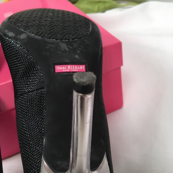 Isaac Mizrahi IsLeeza Textured Black Pumps with Clear Heel - Picture 10 of 15